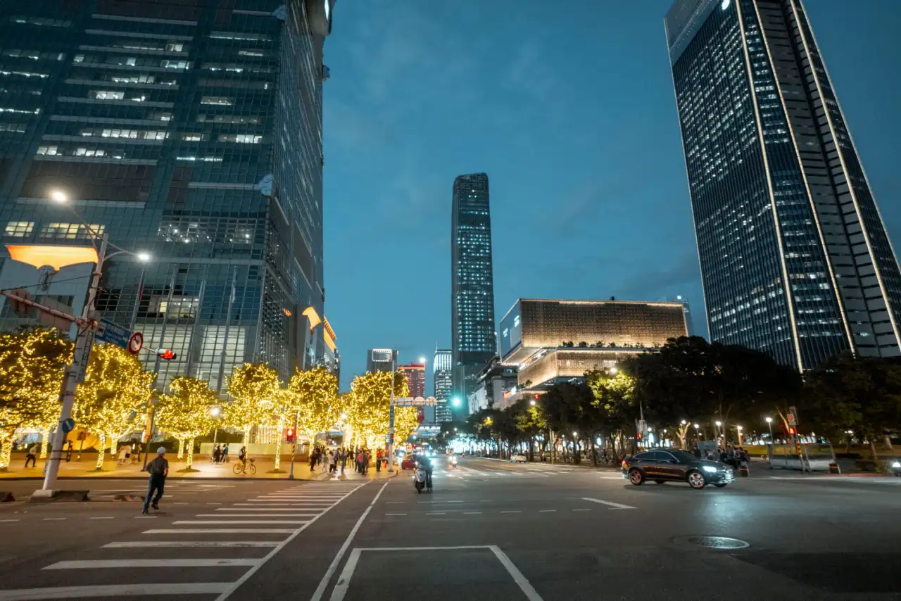 码垛机在化工产线中的选型要点与适配性解析