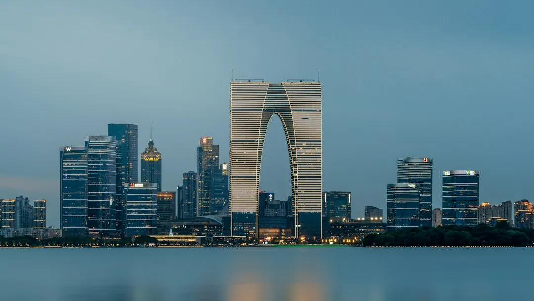 速鑫斌科技全自动码垛机与包装线集成方案优势解析