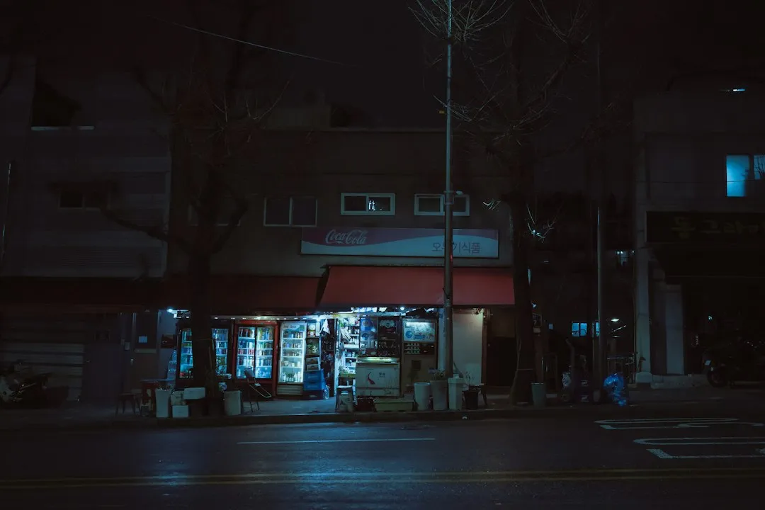 速鑫斌科技：食品饮料行业自动化包装线定制方案与效能提升案例